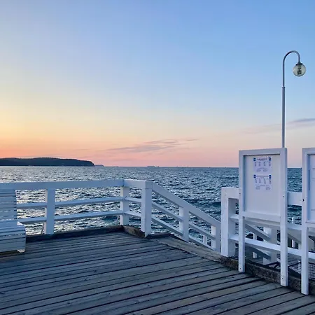 Marina Experience - On A Classic Sailing Yacht *