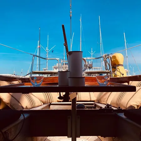 Botel Marina Experience - On A Classic Sailing Yacht *